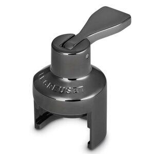 NIB Le Creuset champagne crown sealer (to keep a bottle of champagne fresh)